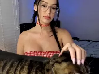 Livys Bedroom's Live Sex Cam Show