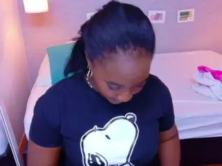 Kiara Evans's Live Sex Cam Show