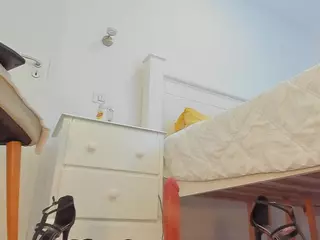 aariana4u's Live Sex Cam Show