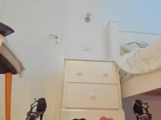 aariana4u's Live Sex Cam Show