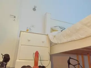 aariana4u's Live Sex Cam Show
