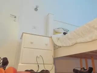 aariana4u's Live Sex Cam Show