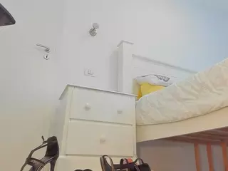 aariana4u's Live Sex Cam Show