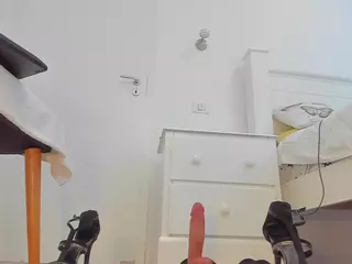 aariana4u's Live Sex Cam Show