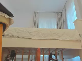 aariana4u's Live Sex Cam Show