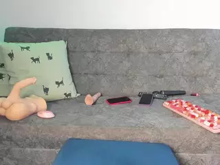 BUSTY PUTONA RELOADED's Live Sex Cam Show
