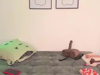 BUSTY PUTONA RELOADED's Live Sex Cam Show