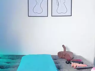 BUSTY PUTONA RELOADED's Live Sex Cam Show