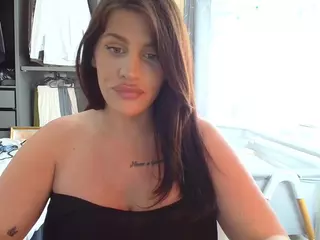 British milf jessica Lou's Live Sex Cam Show