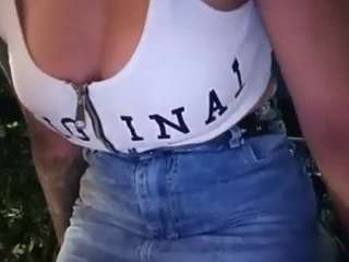 Live cam show with Sarah Peterson