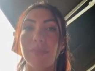 Live cam show with Sarah Peterson