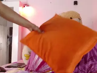 ebony-mommy's Live Sex Cam Show