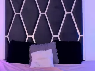 KENDAL's Live Sex Cam Show