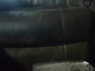 hugejiffy4u2c's Live Sex Cam Show