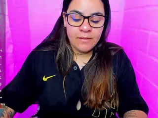 sharoonhills's Live Sex Cam Show