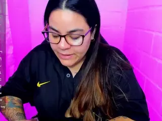 sharoonhills's Live Sex Cam Show