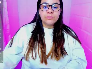 sharoonhills's Live Sex Cam Show