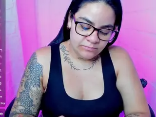 sharoonhills's Live Sex Cam Show