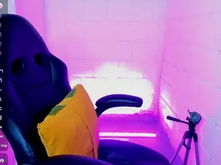 sharoonhills's Live Sex Cam Show
