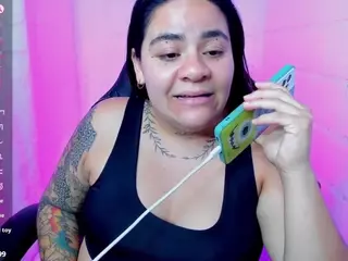 sharoonhills's Live Sex Cam Show