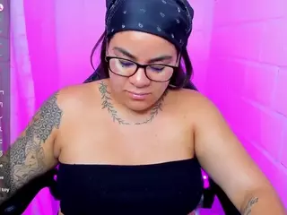 sharoonhills's Live Sex Cam Show
