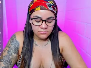 sharoonhills's Live Sex Cam Show