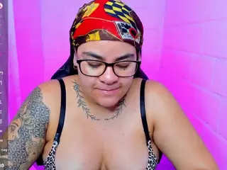 sharoonhills's Live Sex Cam Show