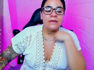 sharoonhills's Live Sex Cam Show