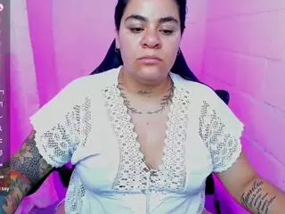 sharoonhills's Live Sex Cam Show