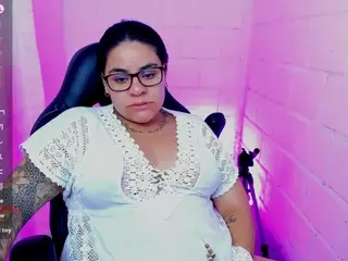 sharoonhills's Live Sex Cam Show