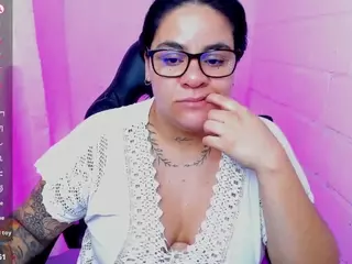 sharoonhills's Live Sex Cam Show