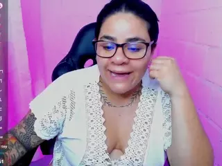 sharoonhills's Live Sex Cam Show
