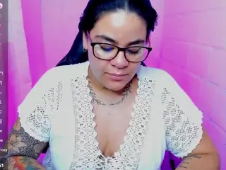 sharoonhills's Live Sex Cam Show
