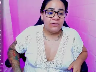 sharoonhills's Live Sex Cam Show