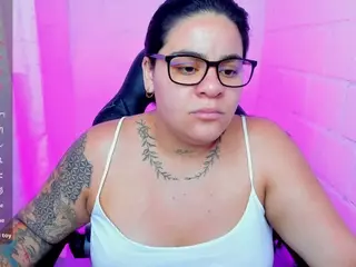 sharoonhills's Live Sex Cam Show