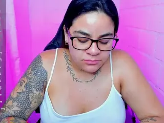 sharoonhills's Live Sex Cam Show