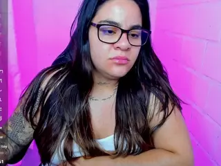sharoonhills's Live Sex Cam Show