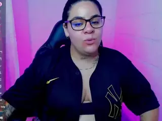 sharoonhills's Live Sex Cam Show