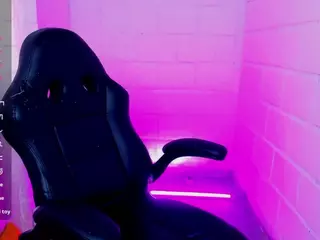 sharoonhills's Live Sex Cam Show