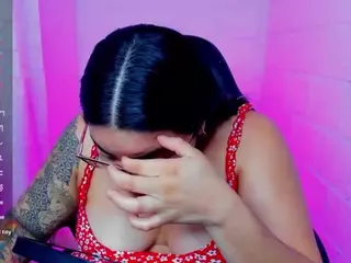 sharoonhills's Live Sex Cam Show