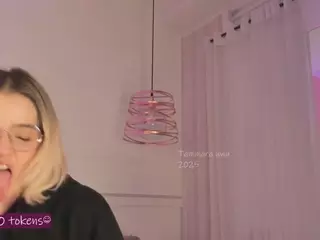 Tammara uwu's Live Sex Cam Show