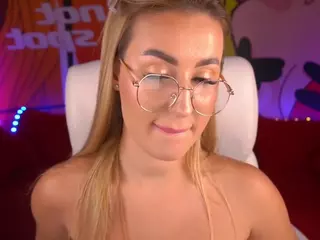 PaolaMola's Live Sex Cam Show