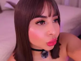 EmilyBell's Live Sex Cam Show