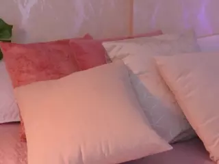 EmilyBell's Live Sex Cam Show