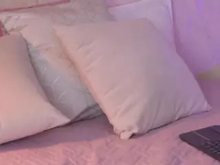 EmilyBell's Live Sex Cam Show