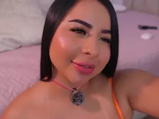 EmilyBell's Live Sex Cam Show