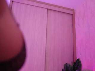 Live cam show with EmilyBell
