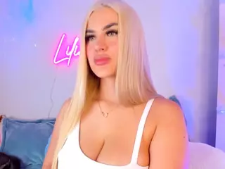 Lilii Moon's Live Sex Cam Show