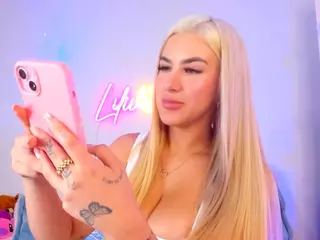 Lilii Moon's Live Sex Cam Show