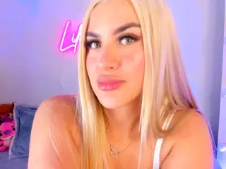 Lilii Moon's Live Sex Cam Show